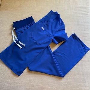 FIGS Denim Catrina top And Livingston pant